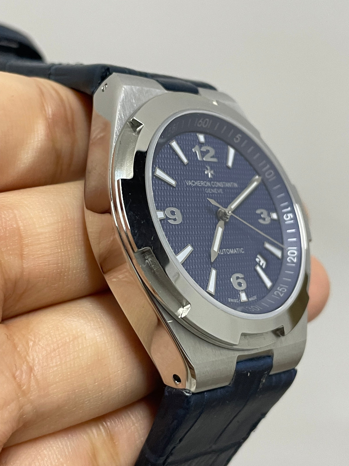 Luxury Automatic Mechanical Watch for Men Wristwatch Stainless Steel Date Overseas 41mm
