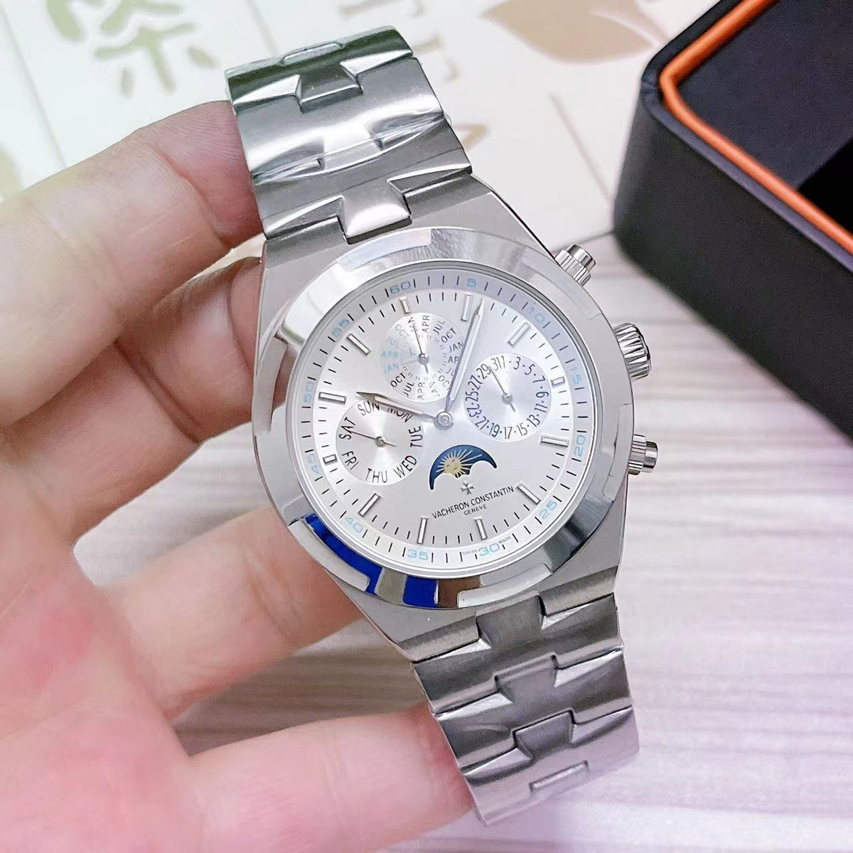 Luxury Automatic Mechanical Watch for Men Wristwatch Stainless Steel Moonphase Overseas 41mm