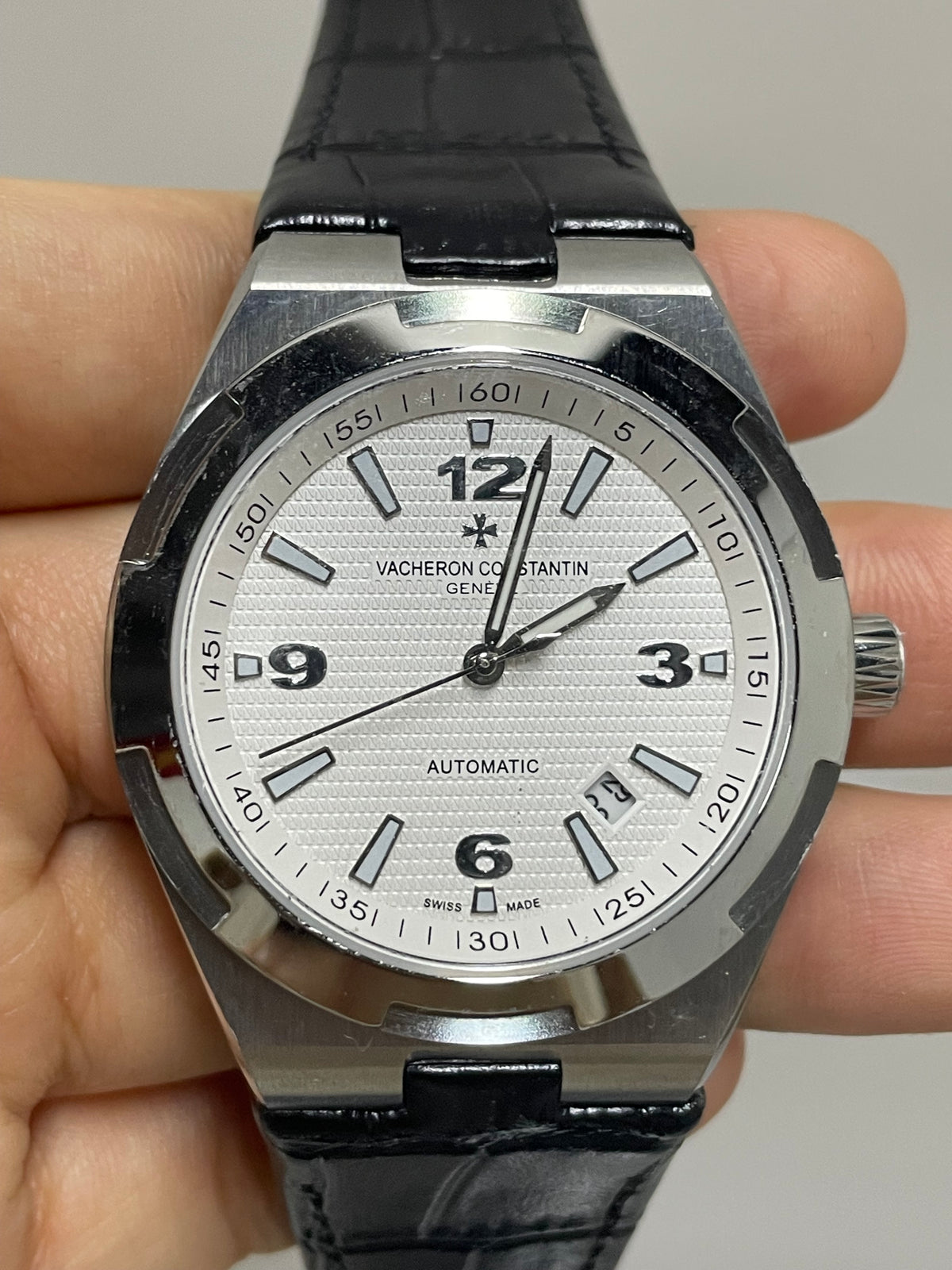 Luxury Automatic Mechanical Watch for Men Wristwatch Stainless Steel Date Overseas 41mm